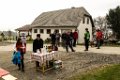 24  Familie Past und Waldtraut begruesen uns mit einem Getraenk